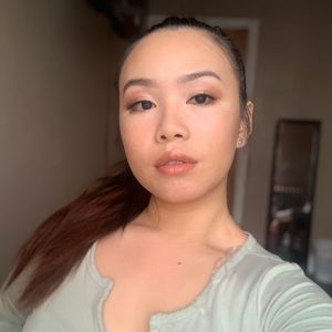 Meet your Posher, Lily